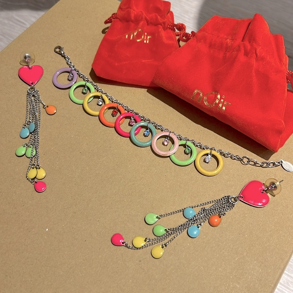 Flirty & Fun Valentines Heart Bobble Earring ls and Bracelet Set